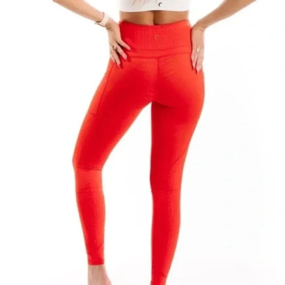 Zyia Red Scales Pocket Light & Tight High-Rise Legging Size 4 - Picture 2 of 8